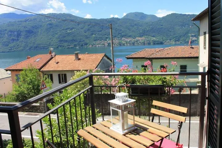 In Centro Ca' Leandro Vista Lago Lierna 0*,